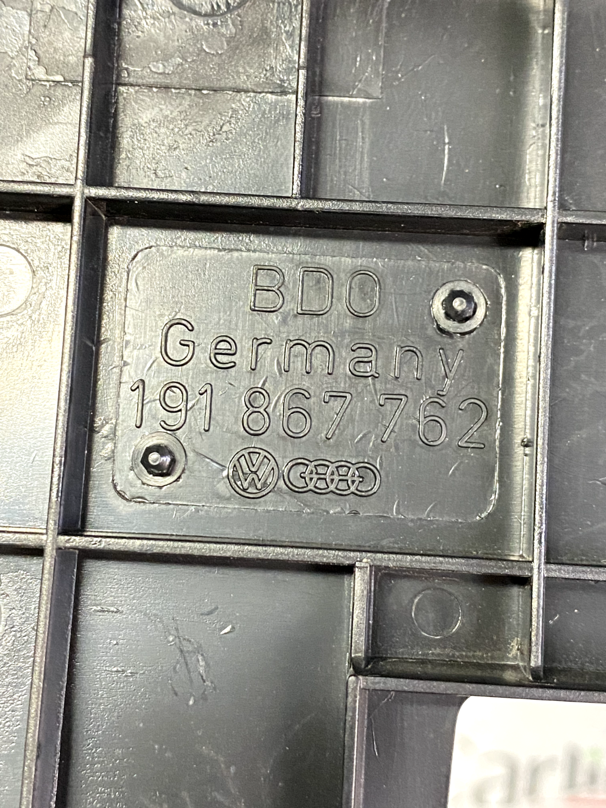 Reggimensola Bagagliaio Posteriore Destro VW Golf 2 detail 3