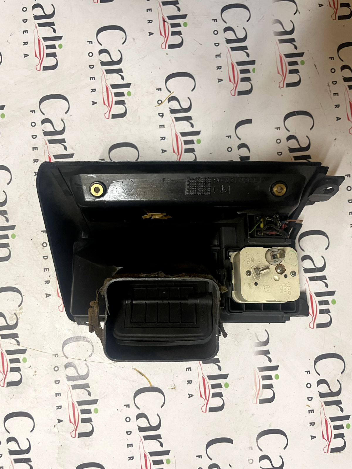 Rivestimento Orologio Opel Corsa 90321026LHD detail