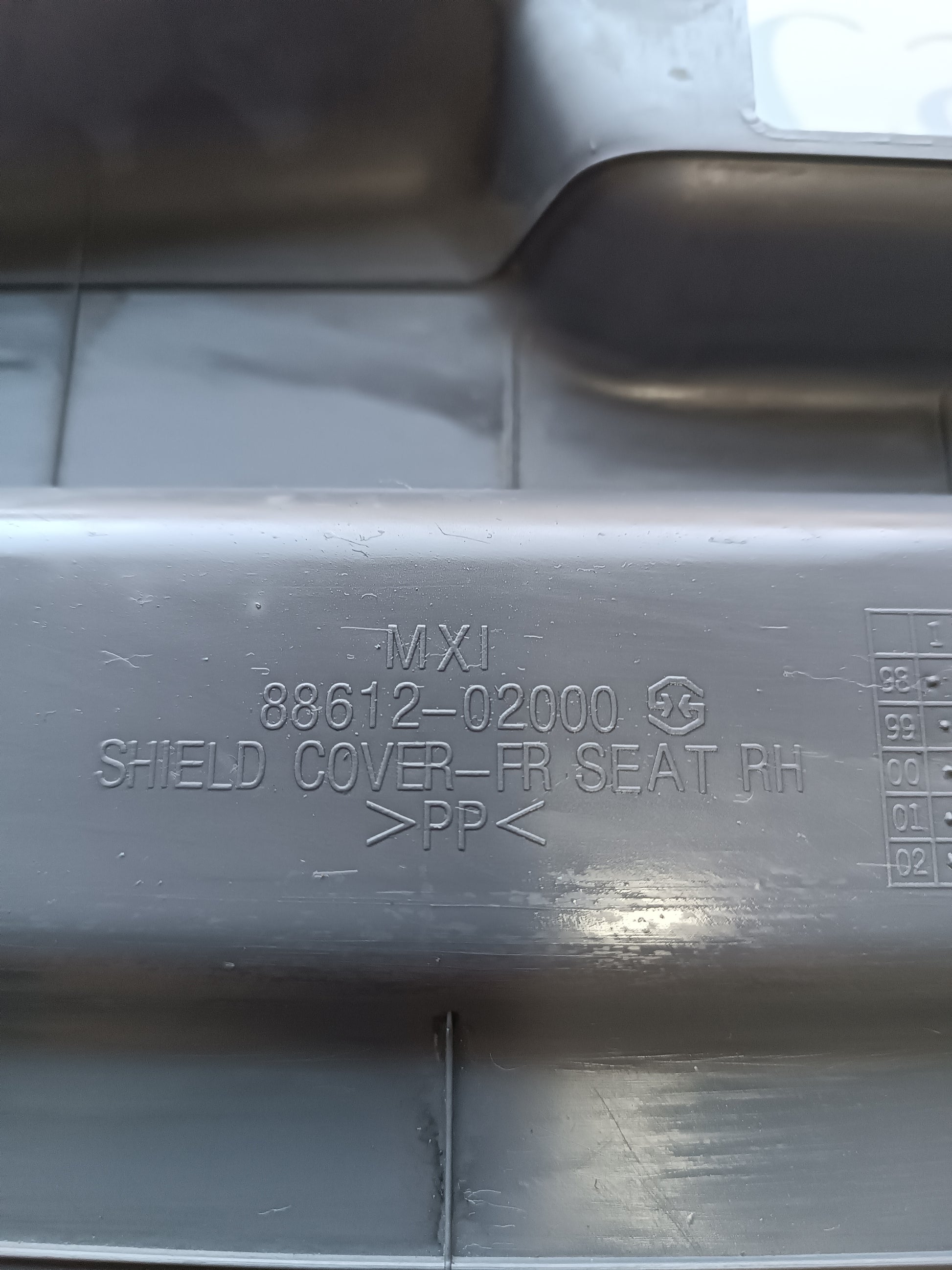 Rivestimento Sedile Anteriore Dx Hyundai Atos 8861202000 detail 2