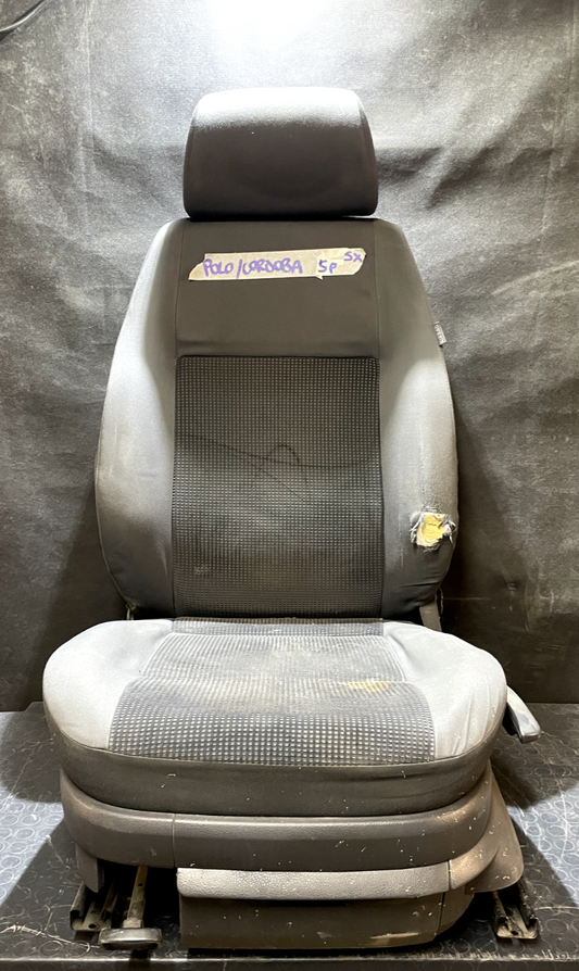 Sedile Anteriore Sinistro VW Polo Strappato 6R4881045R