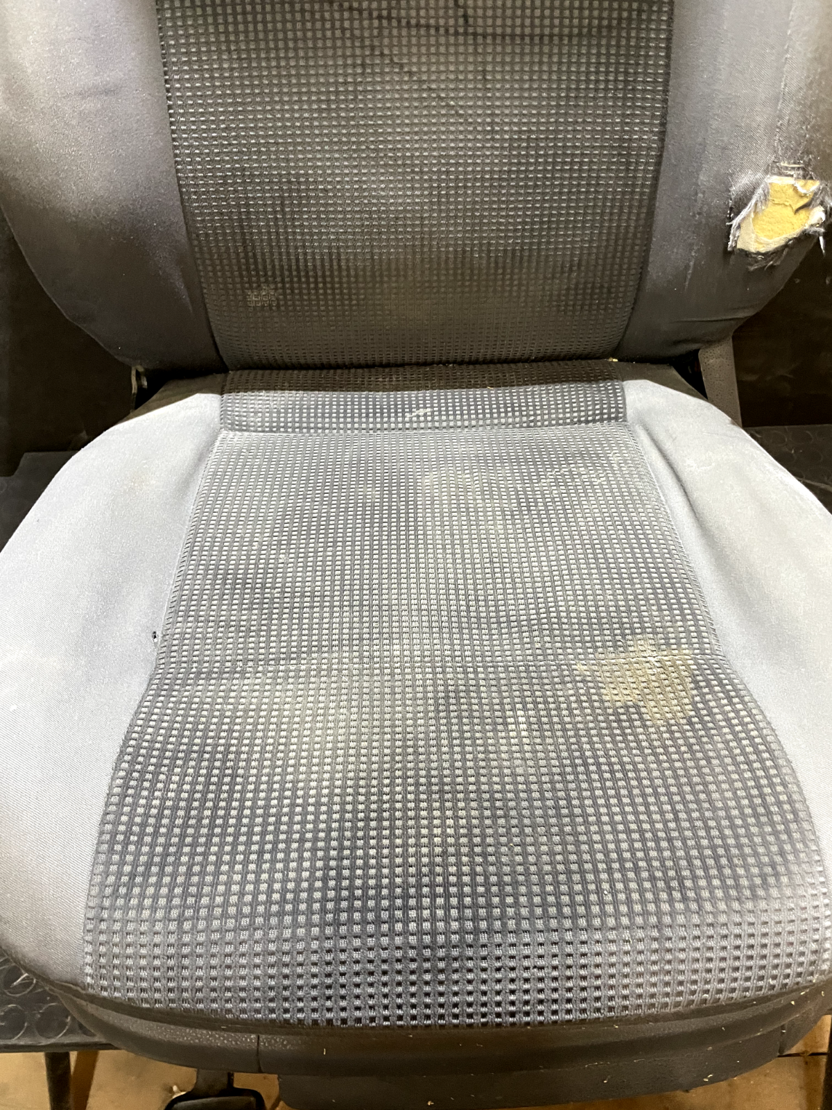 Sedile Anteriore Sinistro VW Polo Strappato 6R4881045R detail 2