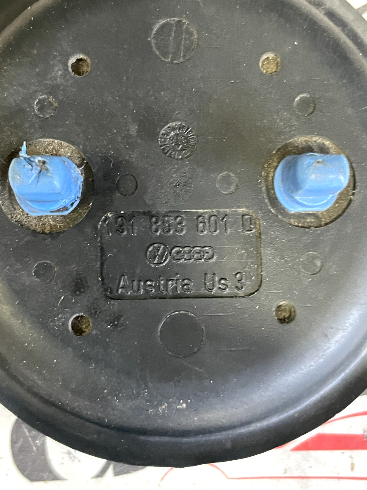 Stemma Volkswagen Golf 1 Posteriore - 191853601B detail 3