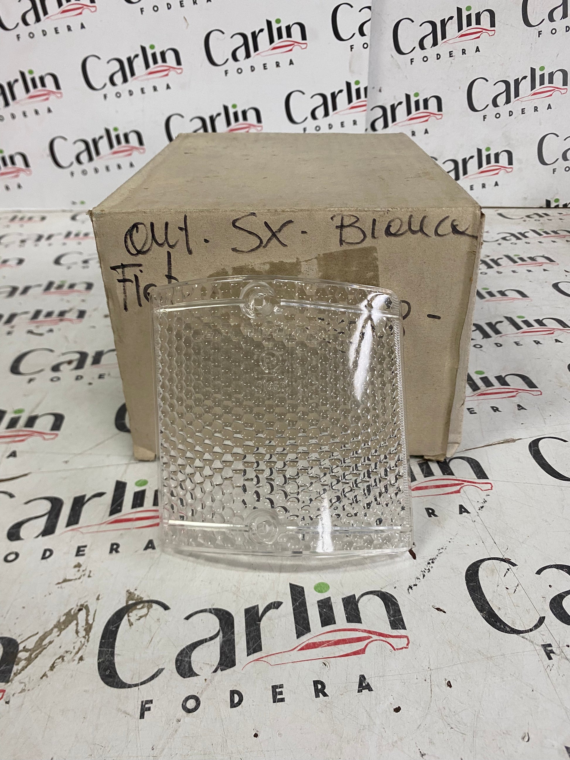 TRASPARENTE FRECCIA ANTERIORE SINISTRO NUOVO – FIAT 128 – OEM 10027022