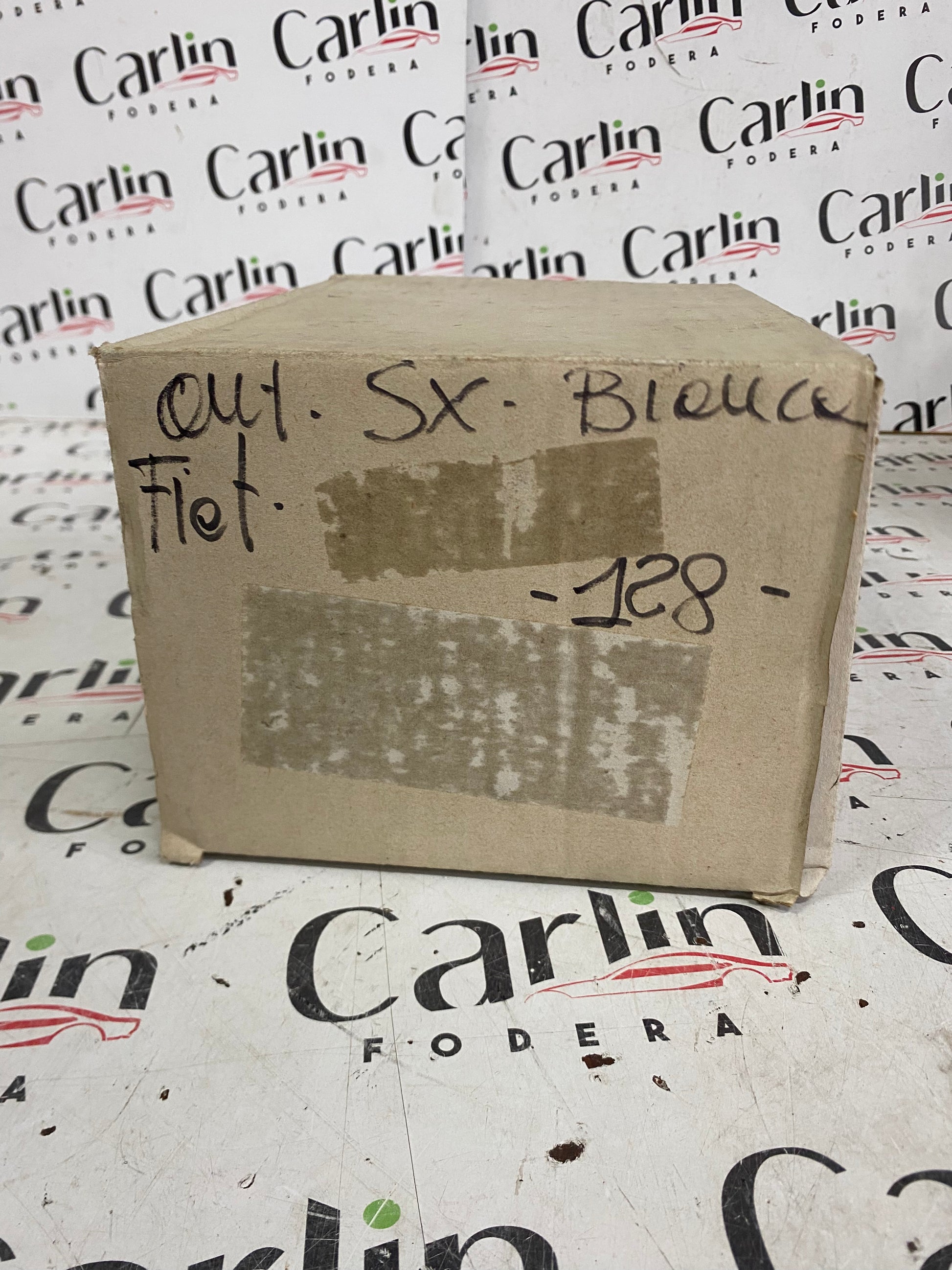 TRASPARENTE FRECCIA ANTERIORE SINISTRO NUOVO – FIAT 128 – OEM 10027022 5