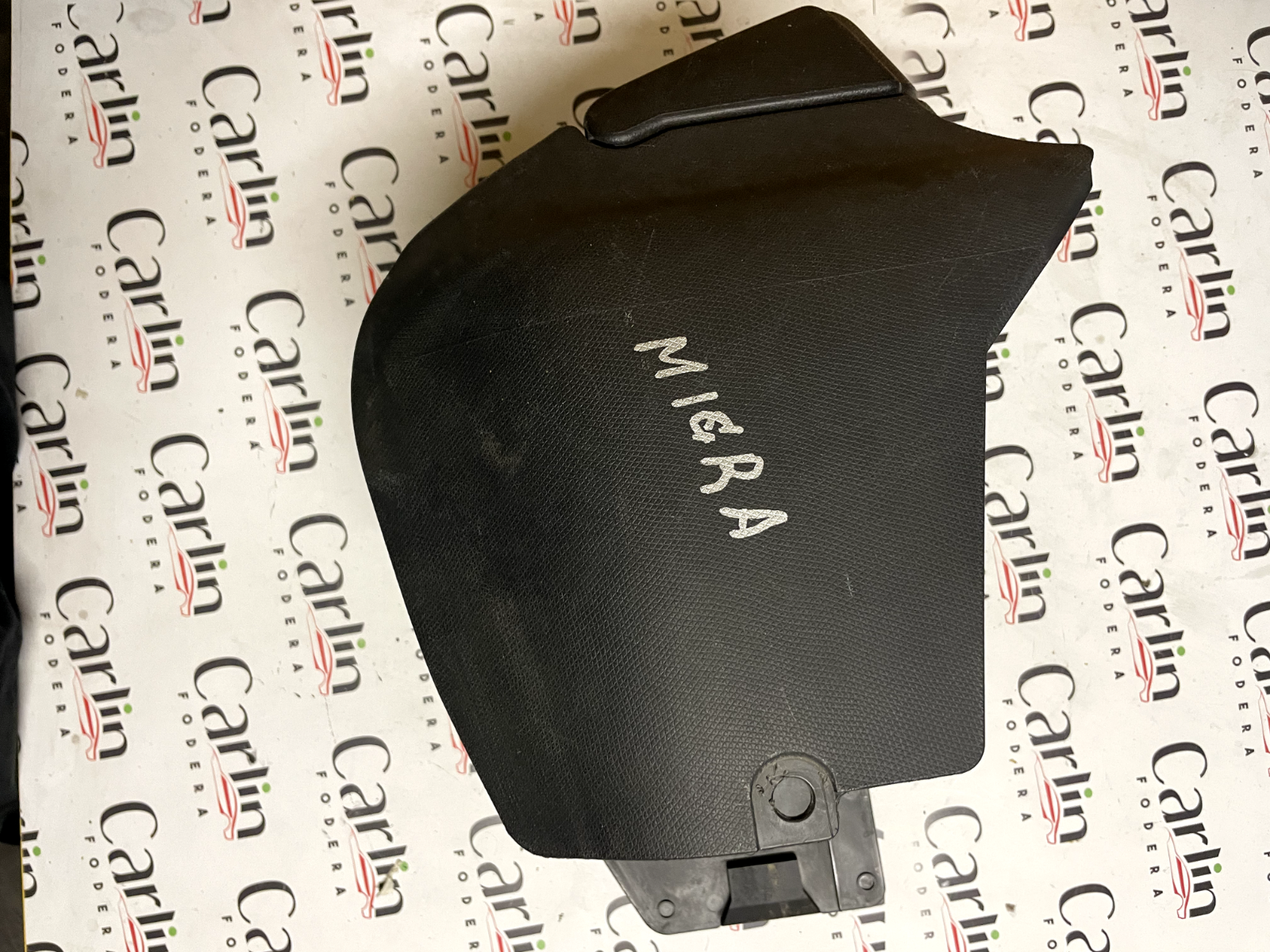 Vano Portaoggetti Consolle Centrale Nissan Micra 68930AX700 detail