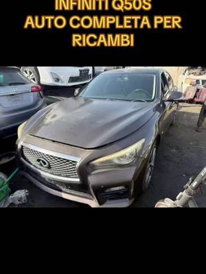 Infiniti Q50S con motore VQ37