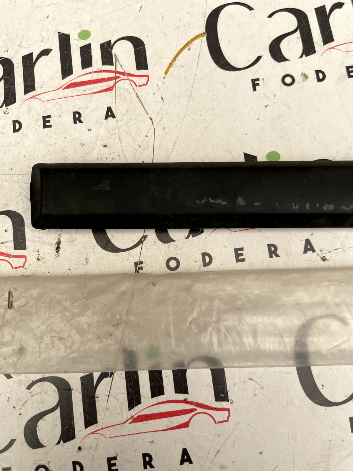 modanatura Porta Posteriore Sinistra Mercedes W201 - 2016900562 detail