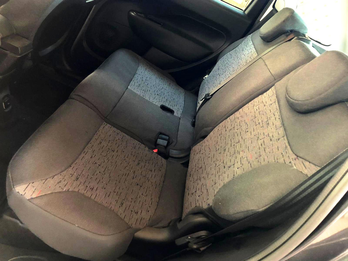 Tailor-made seat covers for FIAT 500 L (351-352) 2012-&gt;2018 in fabric or eco-leather