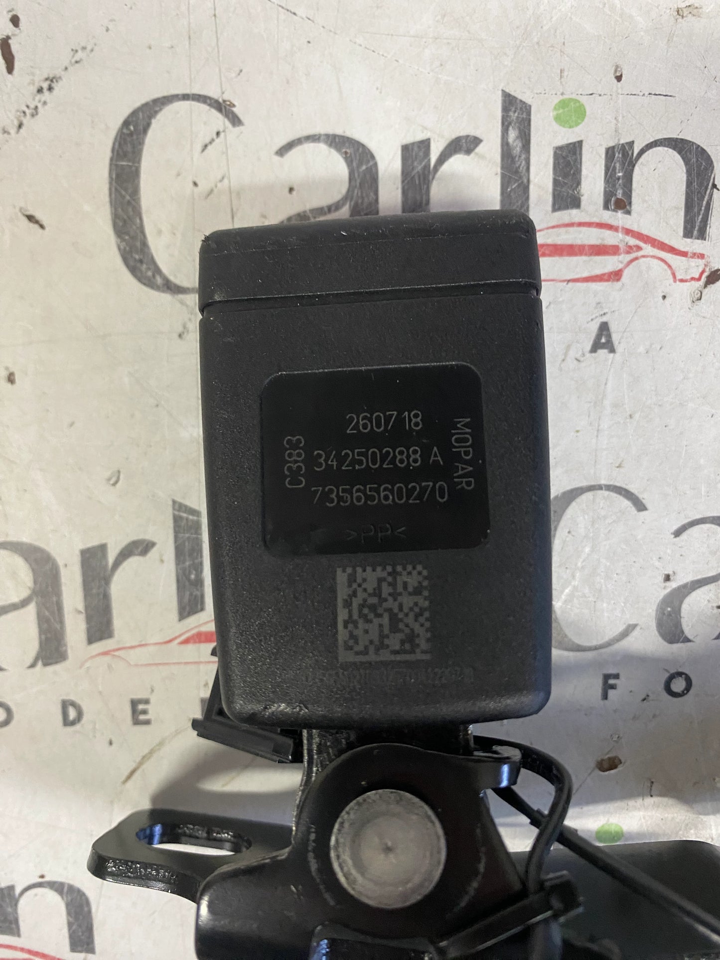 Aggancio Cintura Sicurezza Posteriore Centrale FIAT 500X (334) – Cod. 7356560270 7