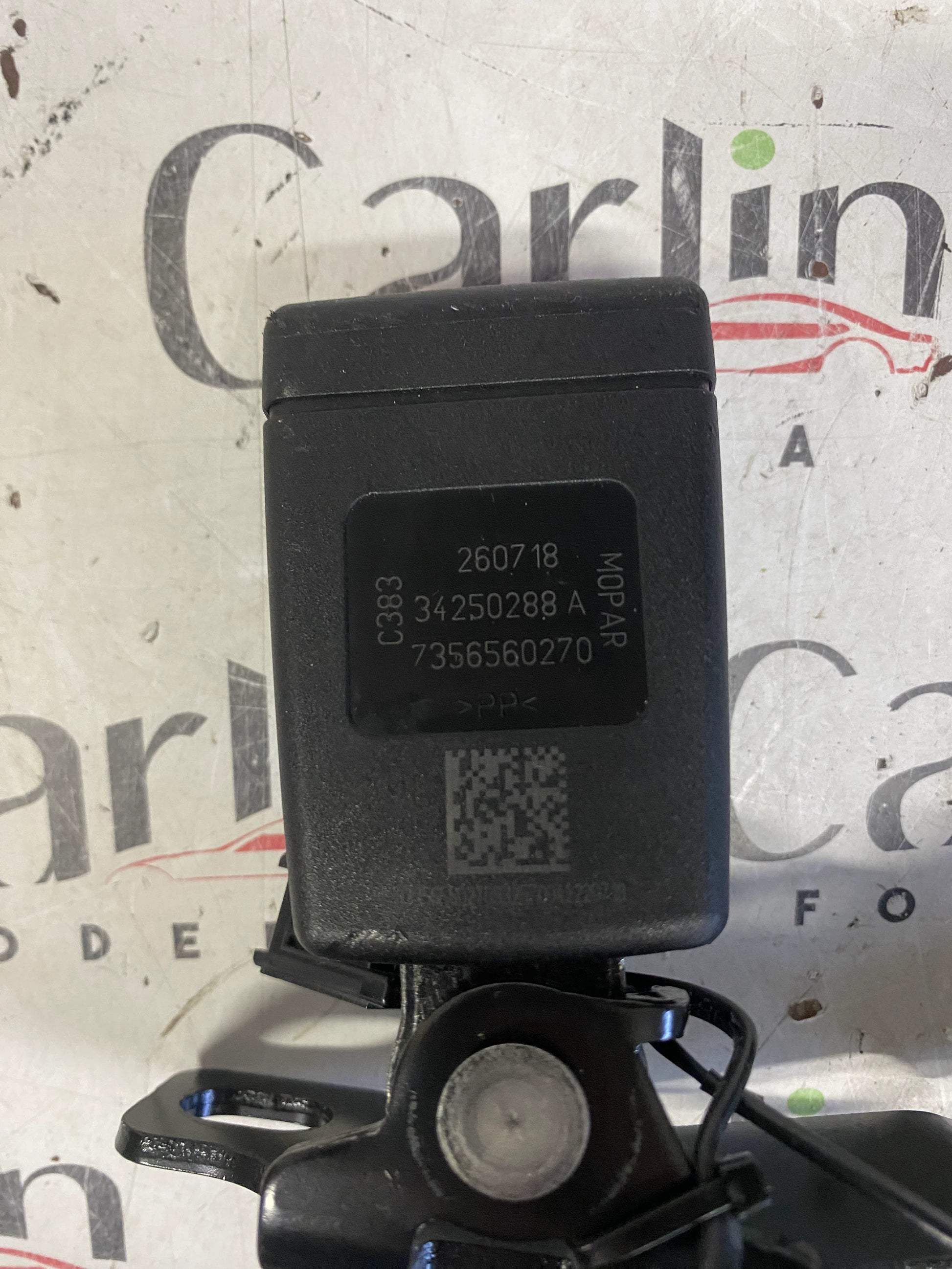 Aggancio Cintura Sicurezza Posteriore Centrale FIAT 500X (334) – Cod. 7356560270 7