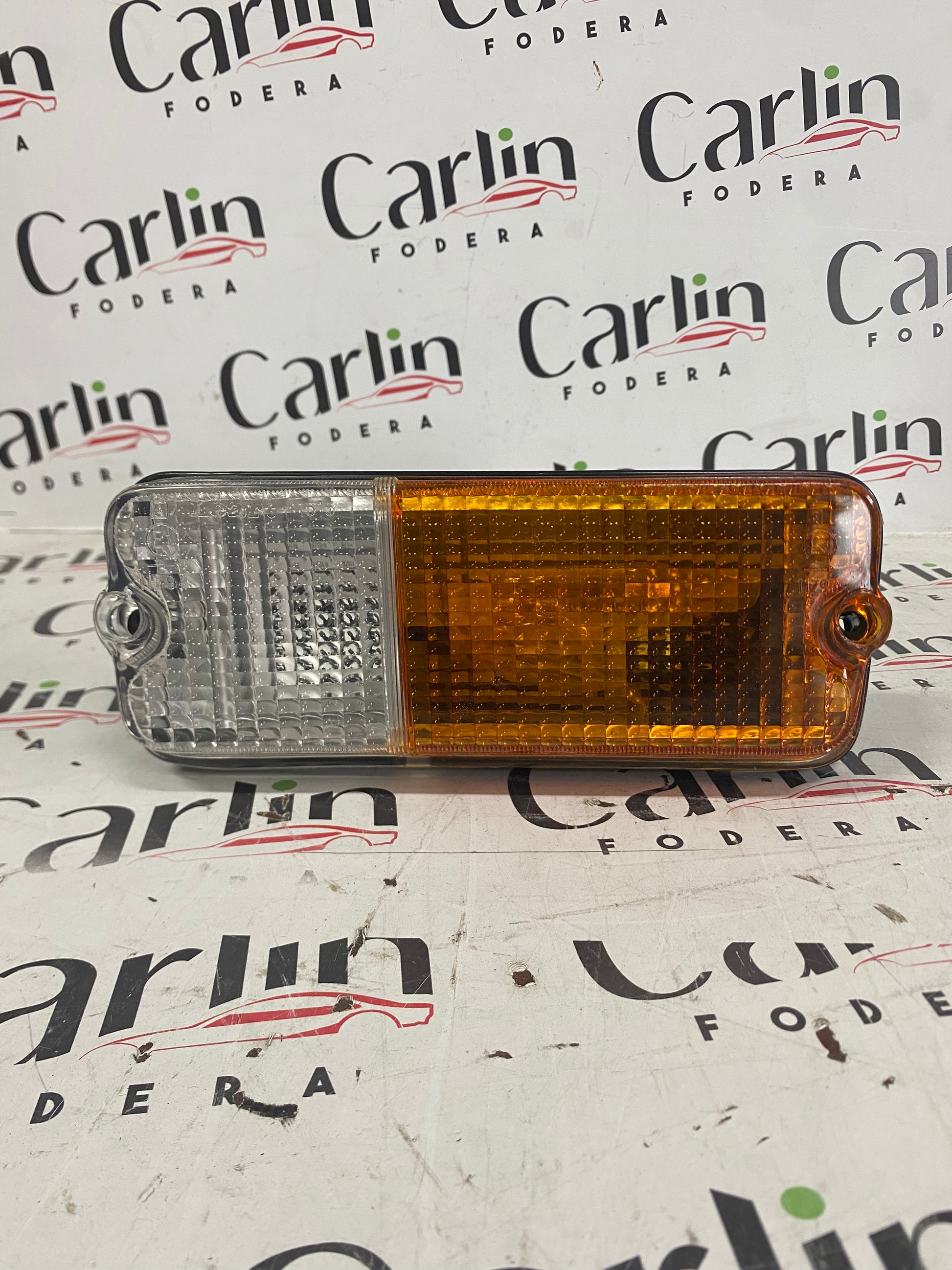 FANALINO ANTERIORE SINISTRO BICOLORE – FIAT 127 1ª SERIE – 12035000 1