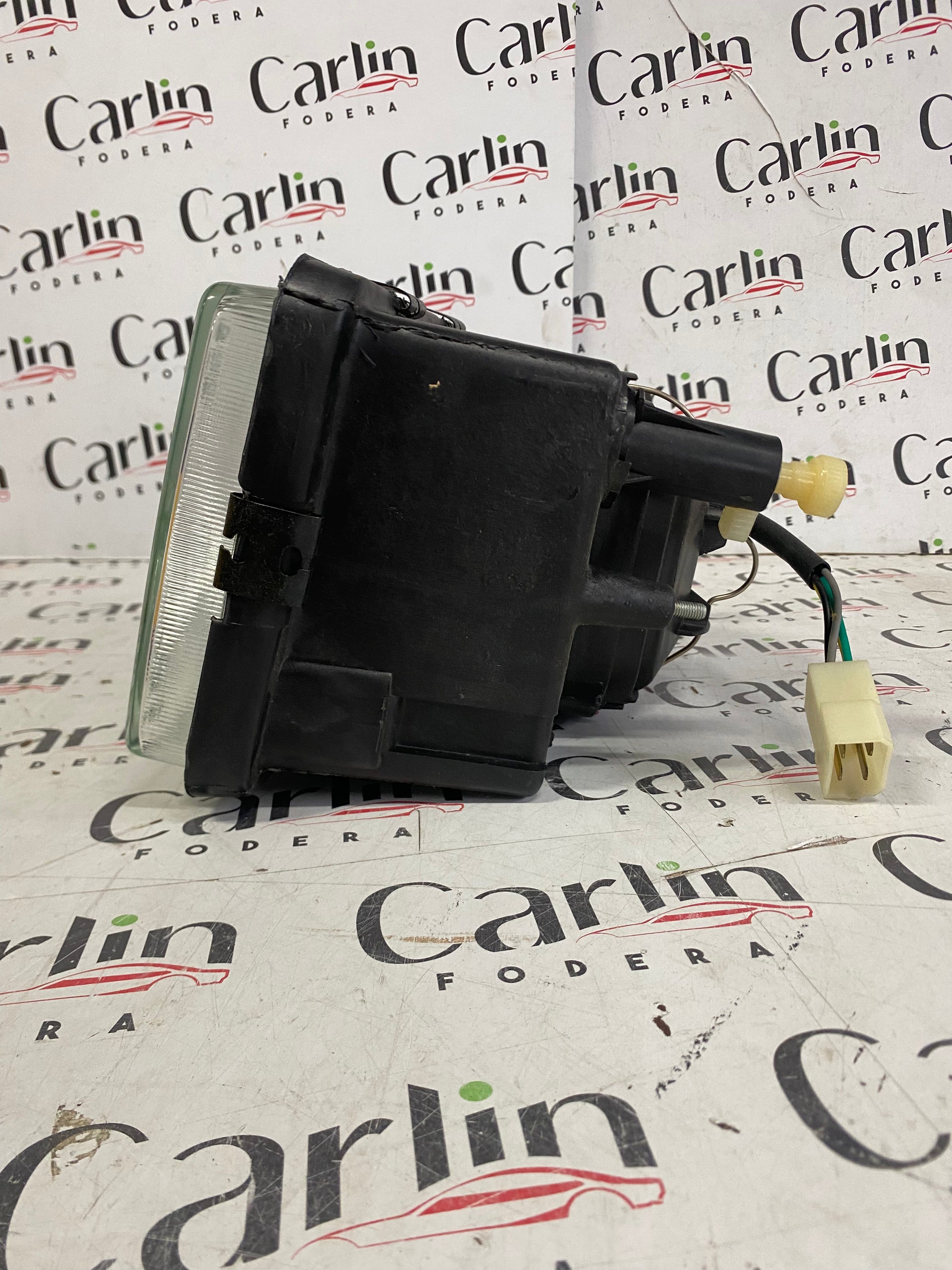 FARO ANTERIORE DESTRO NUOVO – FIAT 127 –  712076620009 2