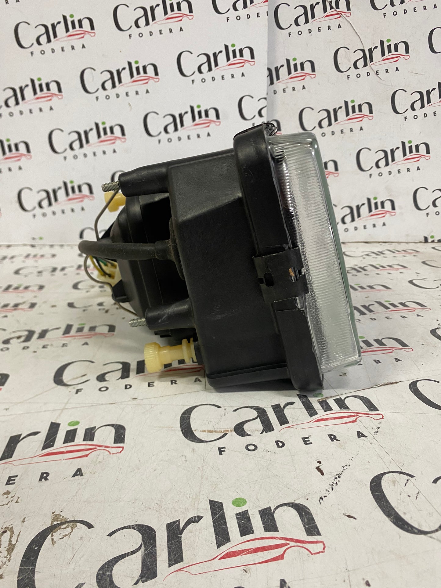 FARO ANTERIORE DESTRO NUOVO – FIAT 127 –  712076620009 3