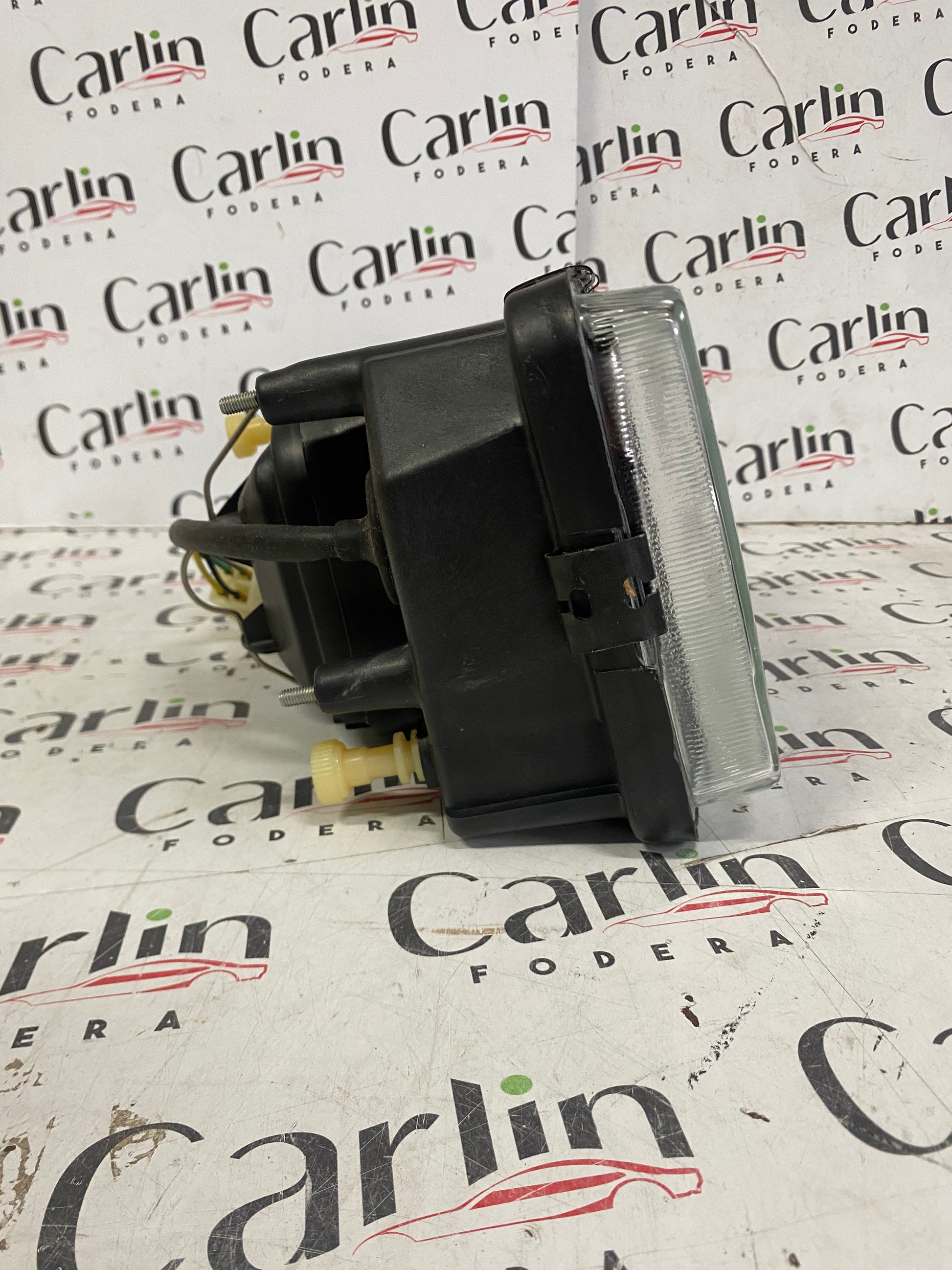 FARO ANTERIORE DESTRO NUOVO – FIAT 127 –  712076620009 3