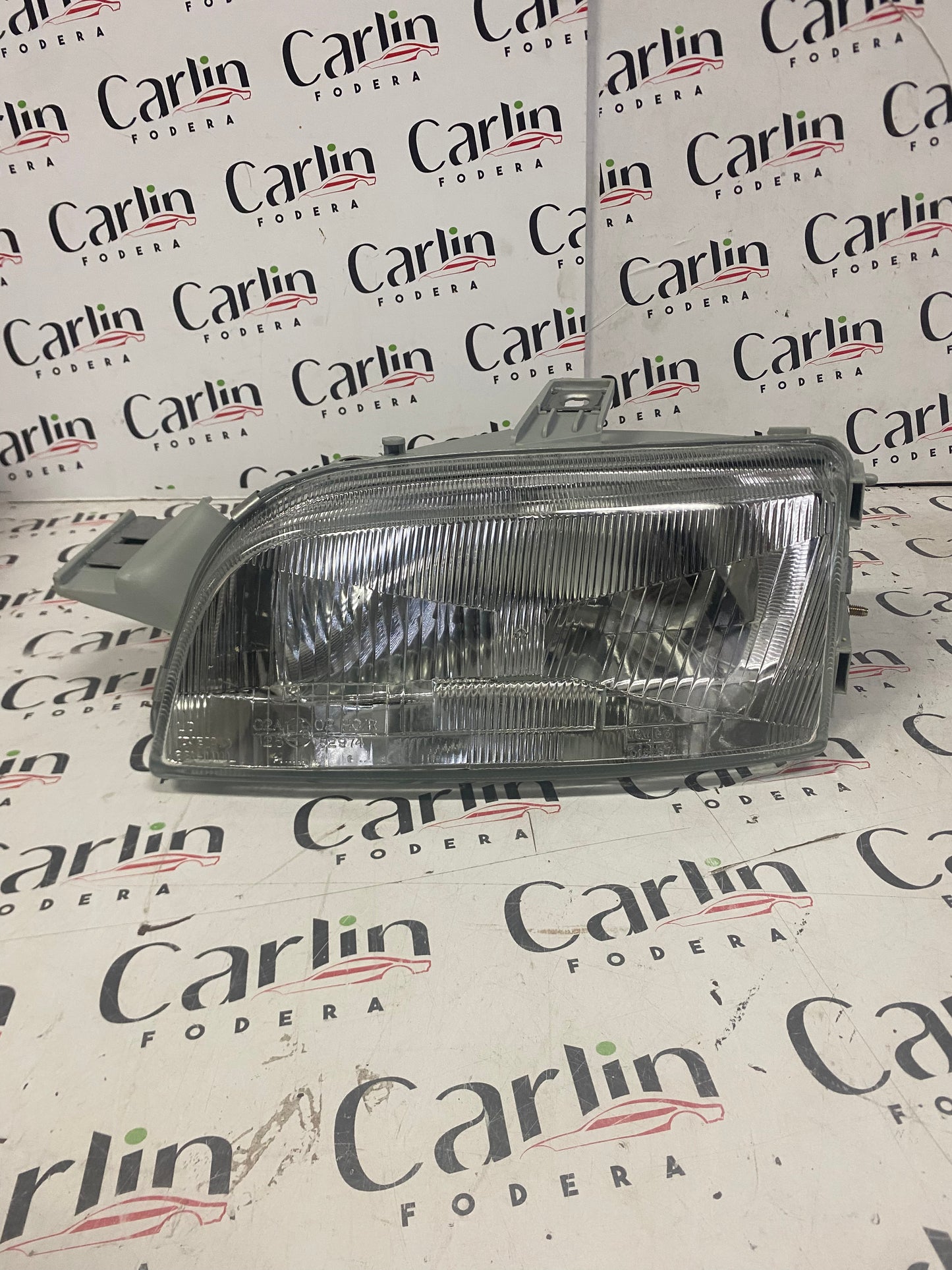 FARO ANTERIORE SINISTRO NUOVO – FIAT PUNTO (176) – DEPO 661-1111L-LD-E 1