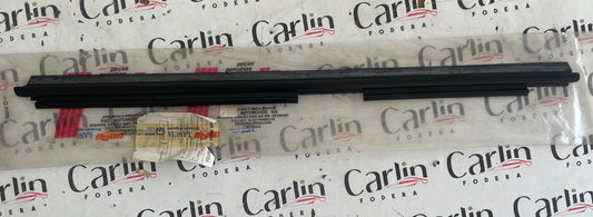 FIAT UNO - MODANATURA RASAVETRO PORTA POSTERIORE DESTRA ESTERNA NUOVA ORIGINALE - COD. 7701956