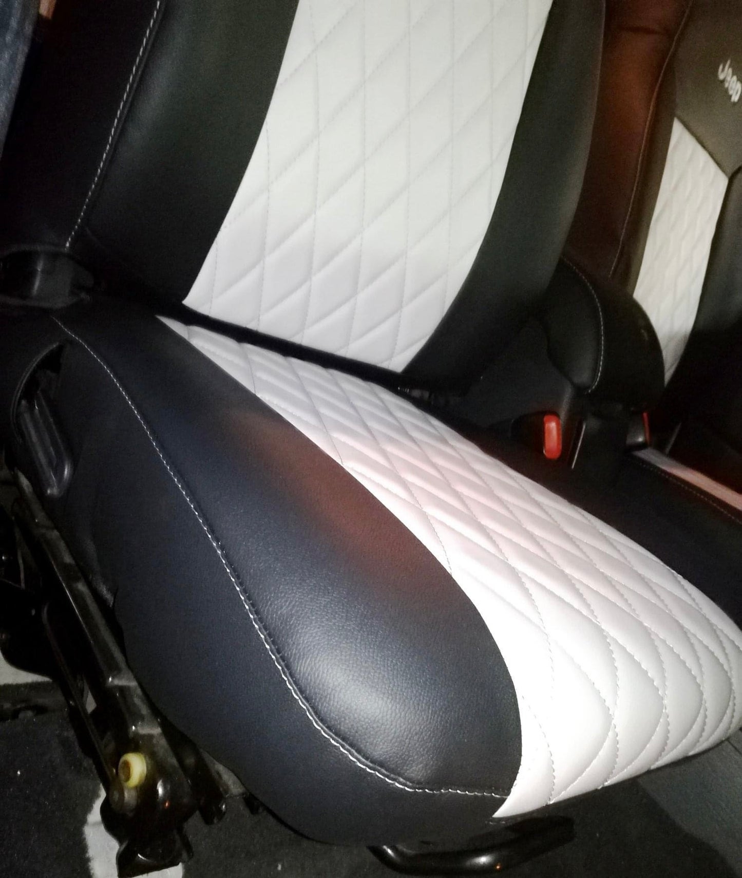 Custom Seat Covers for Jeep Wrangler 