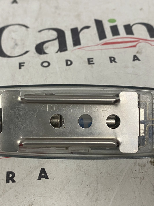 Luce Interna Anteriore Audi A4 2010 OEM 4D0947105A – Compatibile A2 A3 A4 A6 1