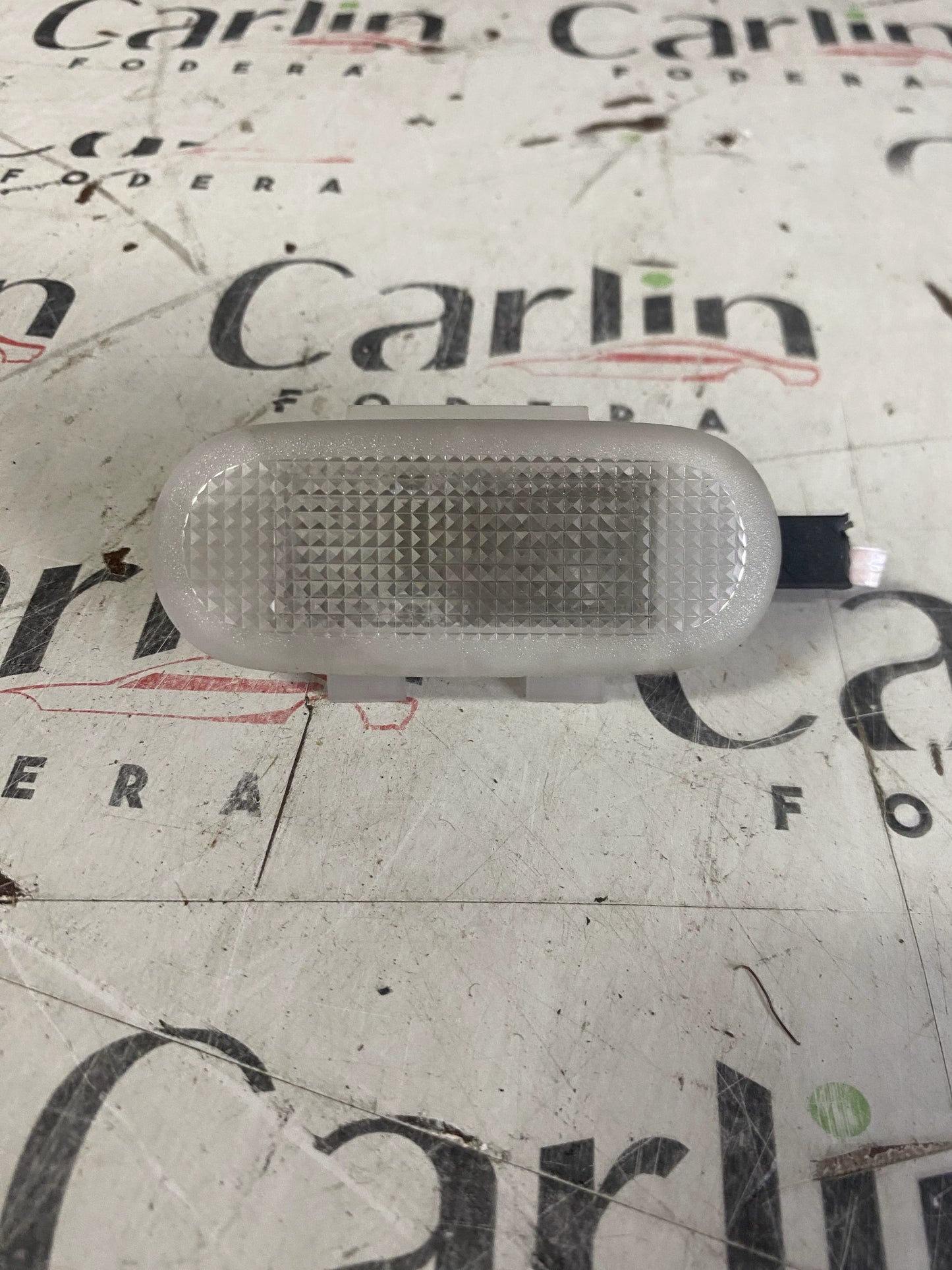 Luce Specchietto Parasole Renault [8200163892]