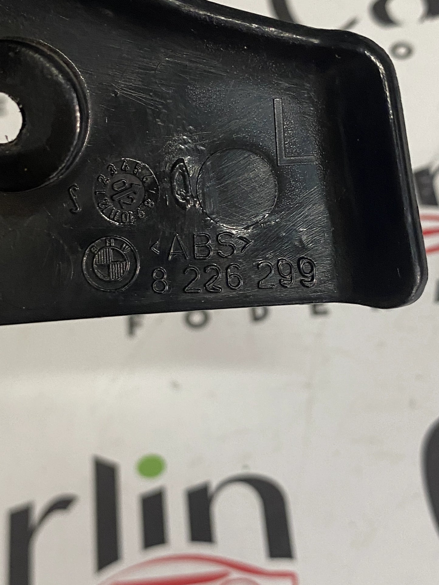 Mascherina Sedile Anteriore Interno Sinistro Nera BMW X3 E83 LCI [8226299 / 8226407]