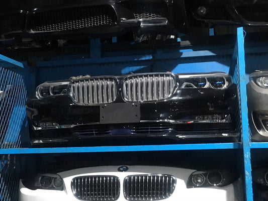 Musata Completa BMW G12 - Cofano + Parafanghi + Gruppo Ottico