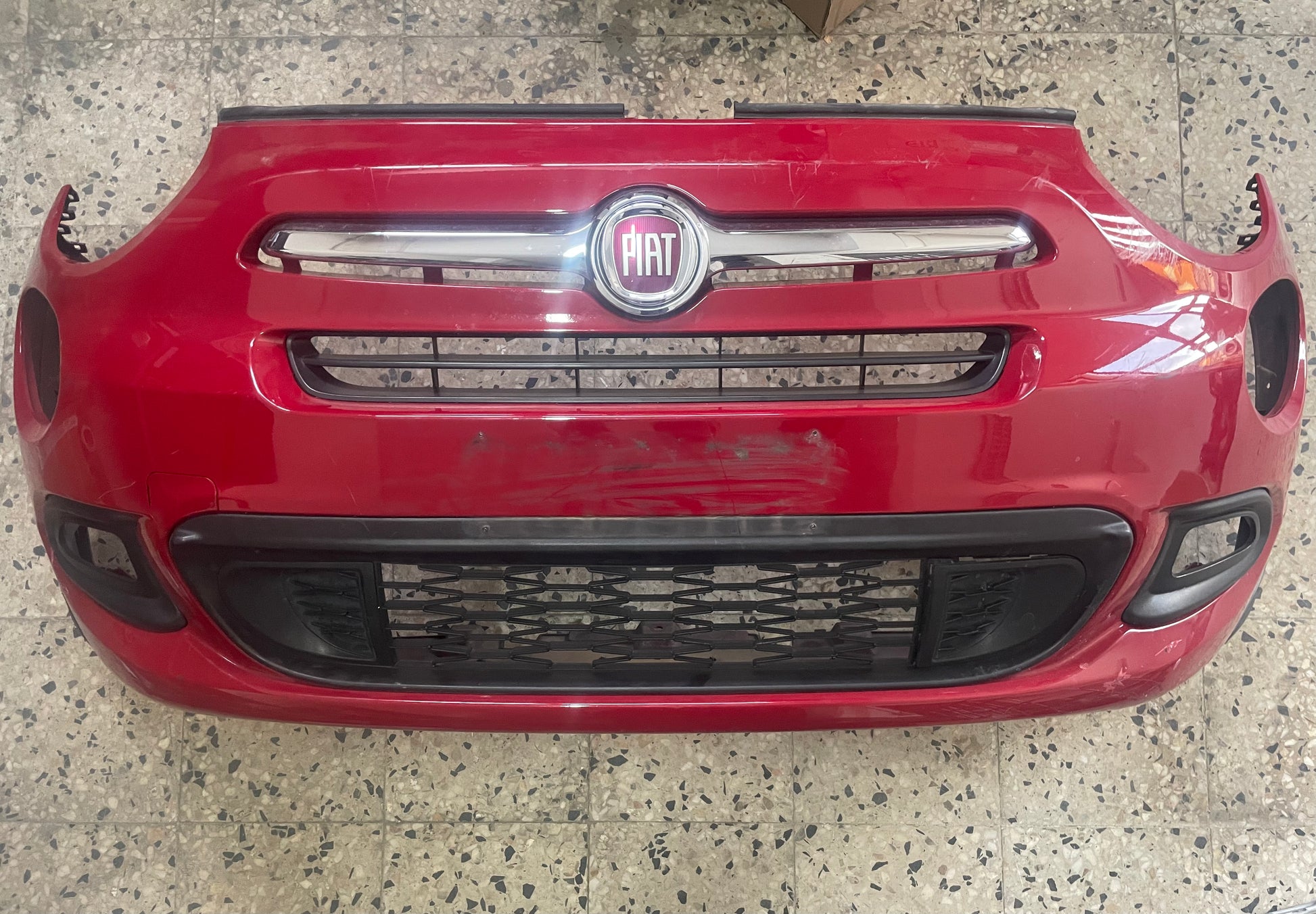 Paraurti Anteriore Fiat 500X 735633859 Usato Completo di Griglie