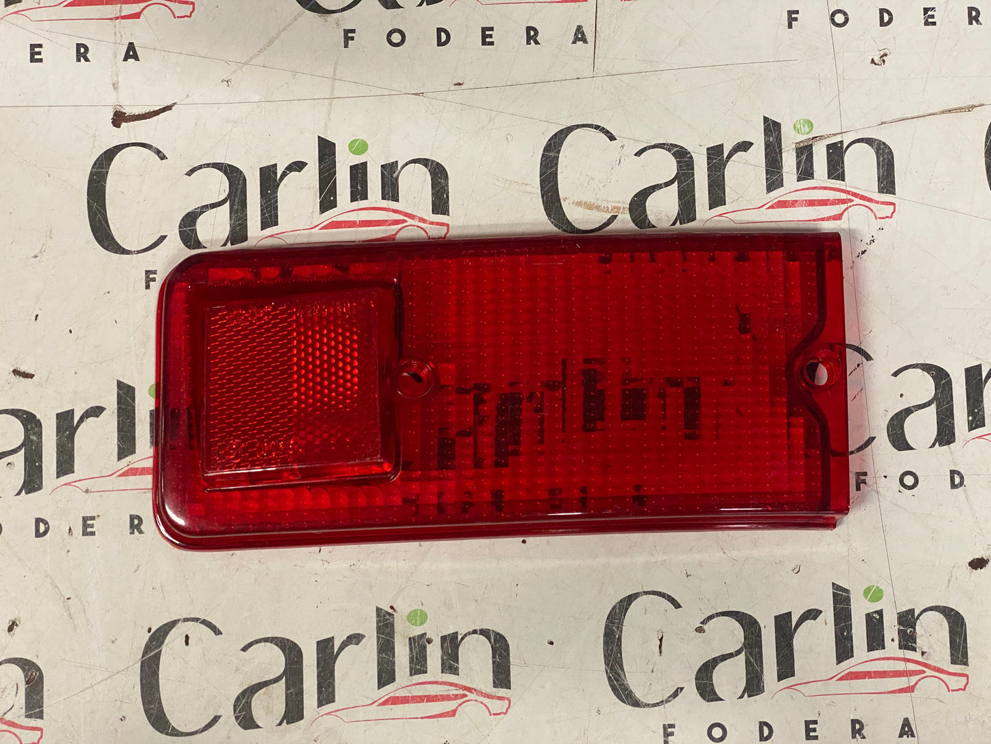 TRASPARENTE POSTERIORE DESTRO ROSSO – FIAT 127 1ª SERIE  17038031 1