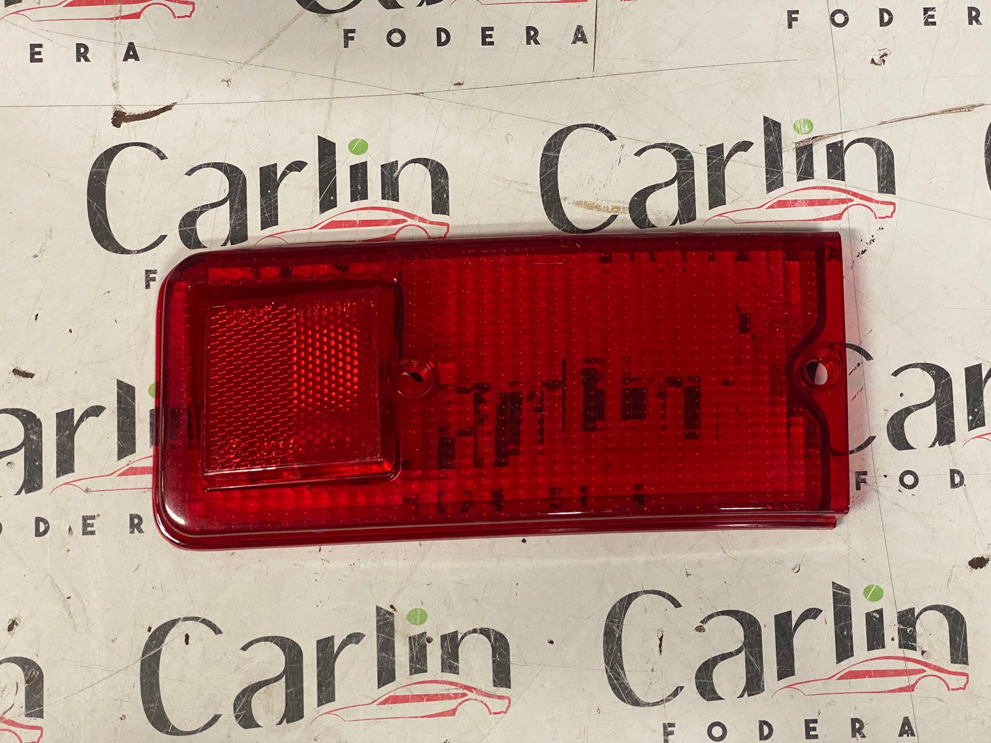 TRASPARENTE POSTERIORE DESTRO ROSSO – FIAT 127 1ª SERIE  17038031 1