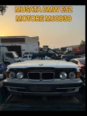 Ricambi BMW E32 con motore M60B30